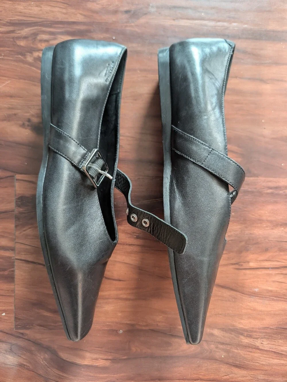Vagabond Wioletta Buckle Strap Pointed Ballet Flats in Black Leather